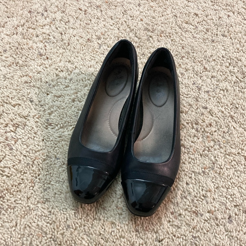 Clark’s Leather Dress Shoes, size 7, Black